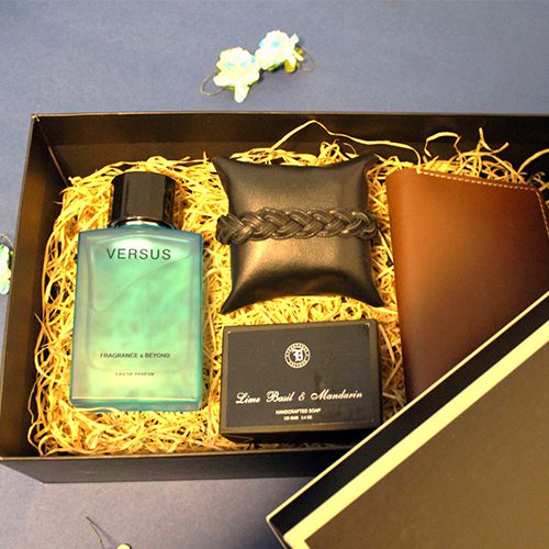 Premium Mens Travel Essentials Gift Set