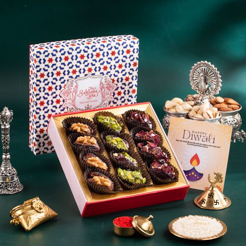 Premium Assorted Dates Box